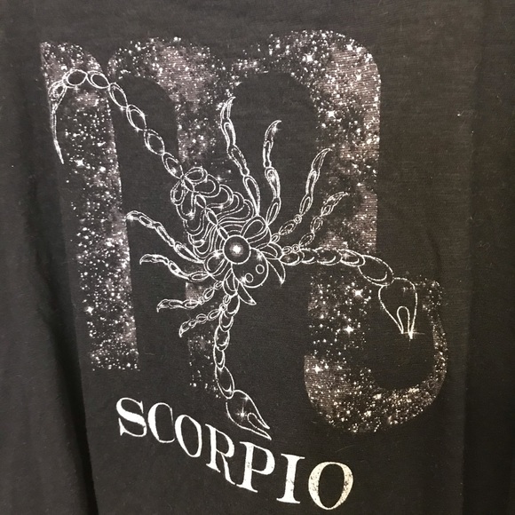 🚫SOLD Torrid Black Zodiac Scorpio Tank Top 🦂 - Picture 2 of 5